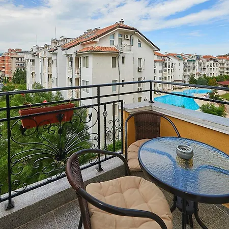 Lägenhet за гости магнолия резиденс *