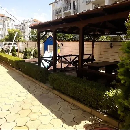 за гости магнолия резиденс Apartman *